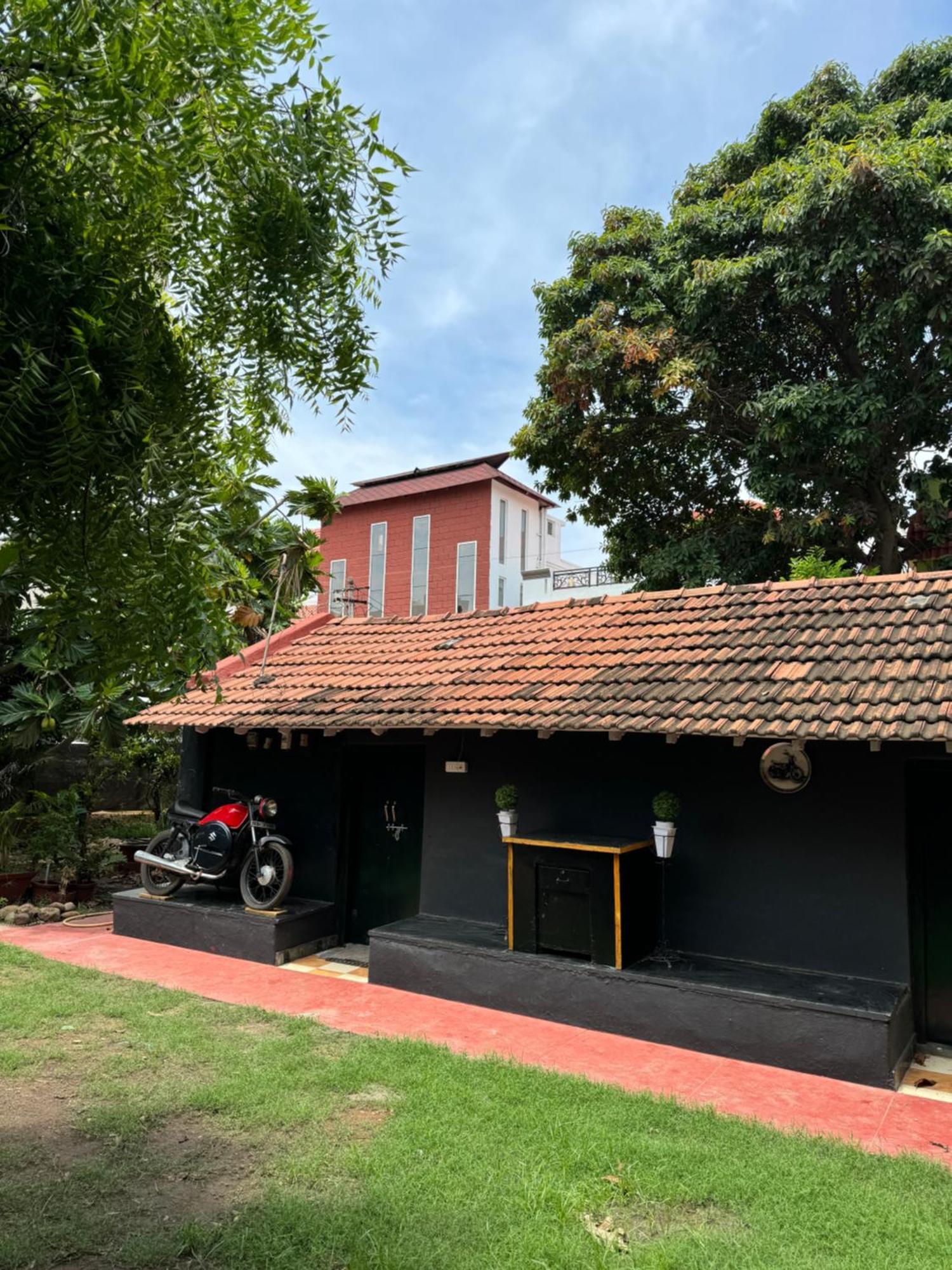 The Lazy Palm Shack Hotell Coimbatore Eksteriør bilde