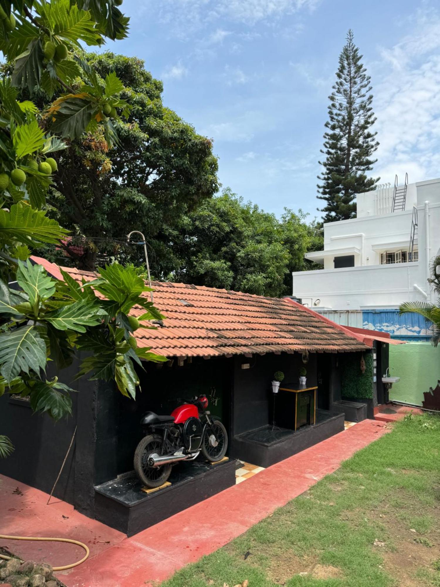 The Lazy Palm Shack Hotell Coimbatore Eksteriør bilde